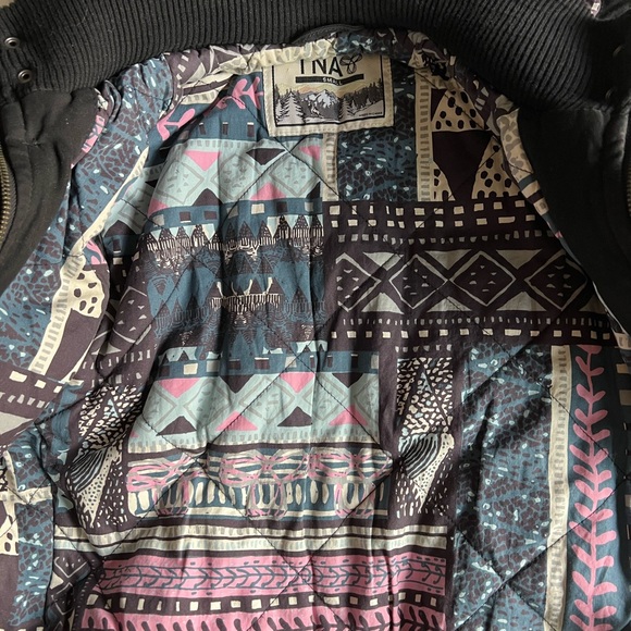 Aritzia TNA Distressed Maverick Cotton Bomber Jacket- Size Small - Black - Picture 5 of 9